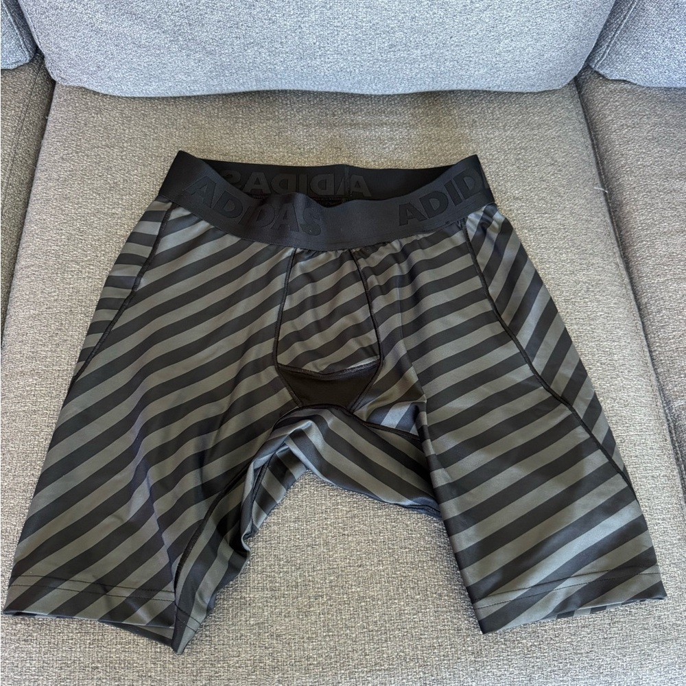 🚨BRAND NEW UNWORN Men’s Adidas Athletic Boxers🚨